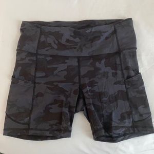 Lululemon Fast and Free 6" shorts